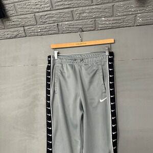 Nike Sportswear Repeat Poly Track Pants Grey Black Logo Tape Boys XL 158-170cm